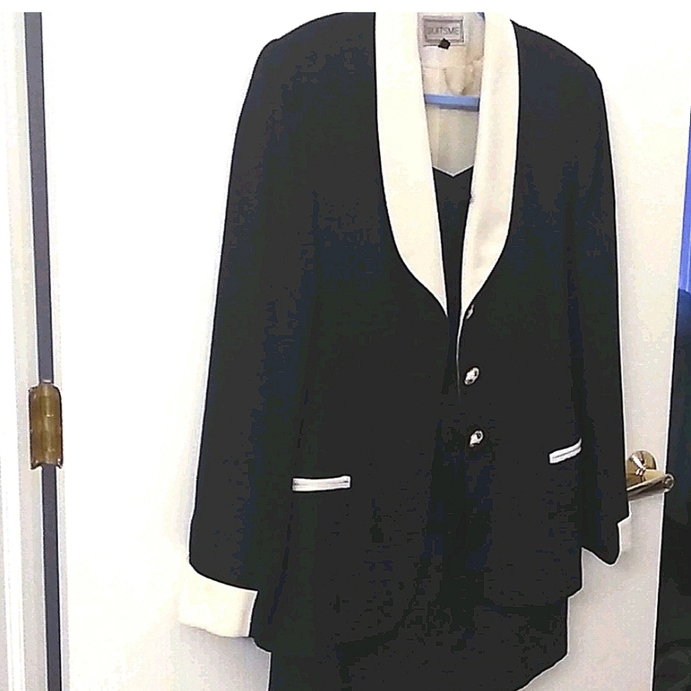 Elegant Black and White Blazer